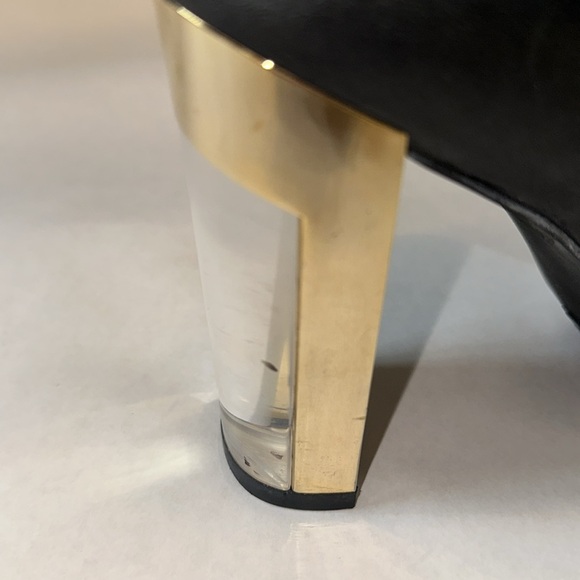 Stuart Weitzman black leather bootie clear and gold heel Sz 10 - Picture 6 of 11